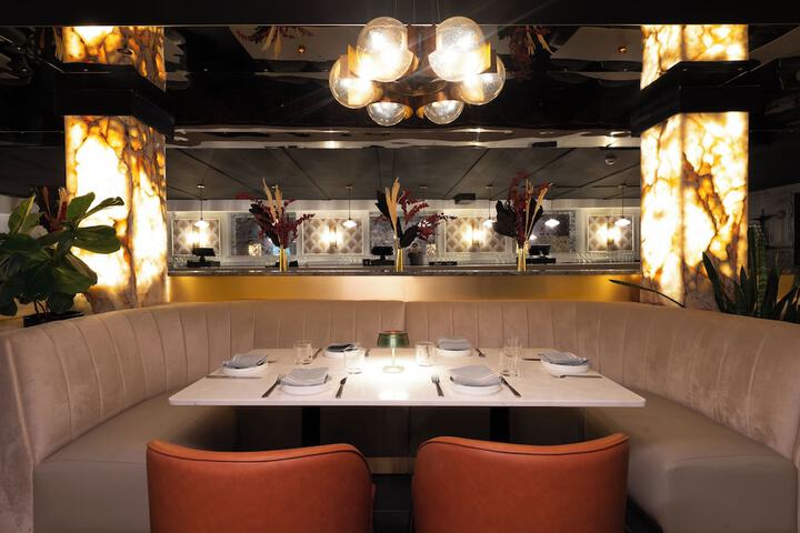 Dining 44 of 60