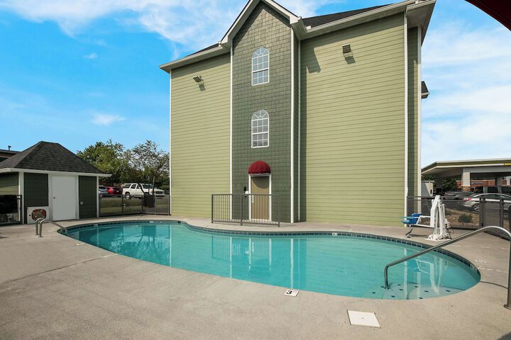 Pool 5 of 34