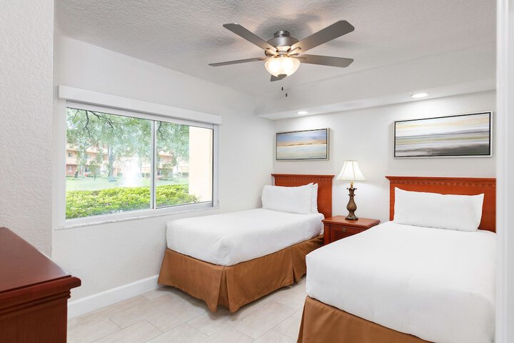 Room 40 of 60