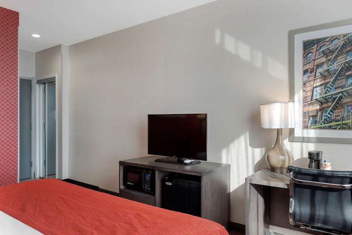 Room 19 of 57