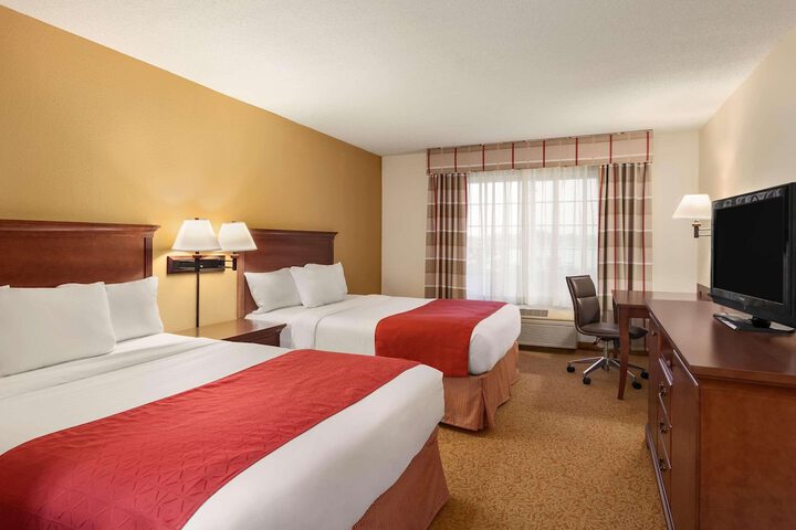 Country Inn & Suites by Radisson Ames, IA