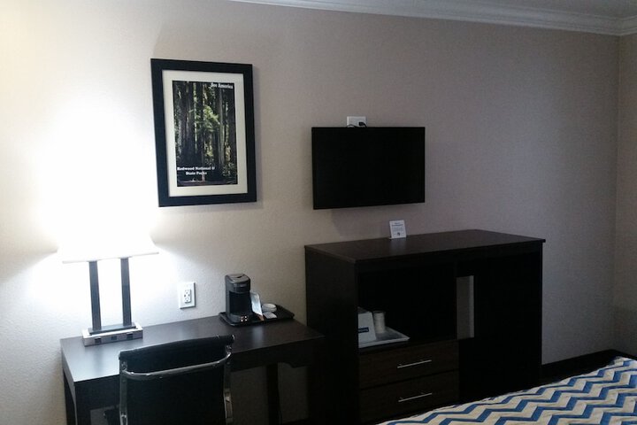 Room 14 of 30