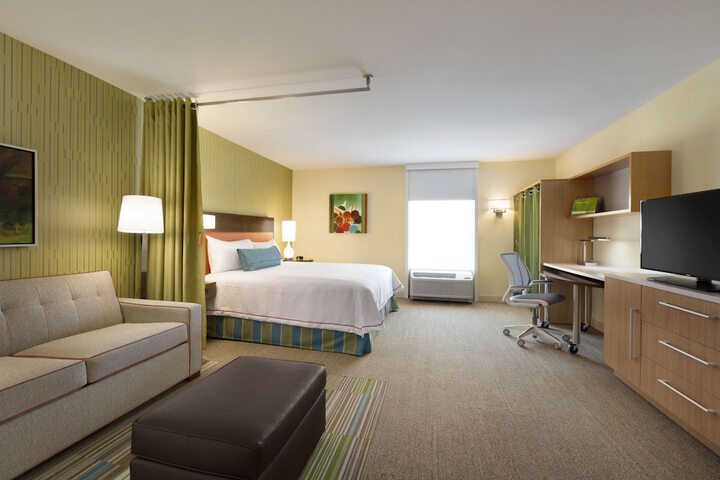 Room 21 of 32