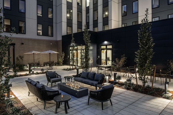 Terrace/Patio 43 of 48