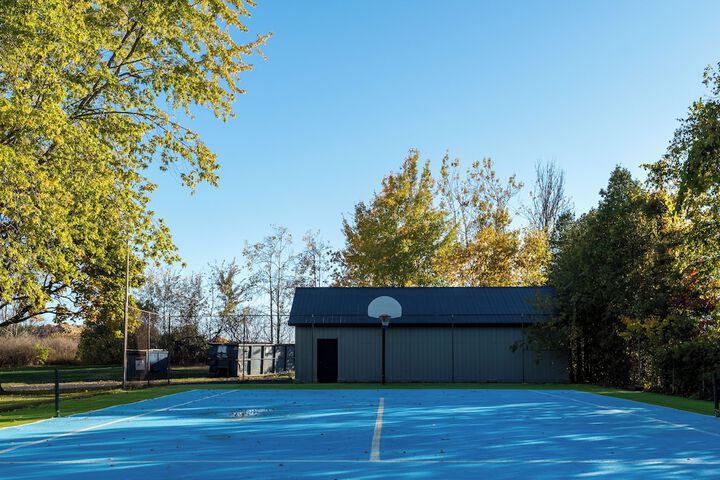 Super 8 by Wyndham Gananoque / Country Squire Resort