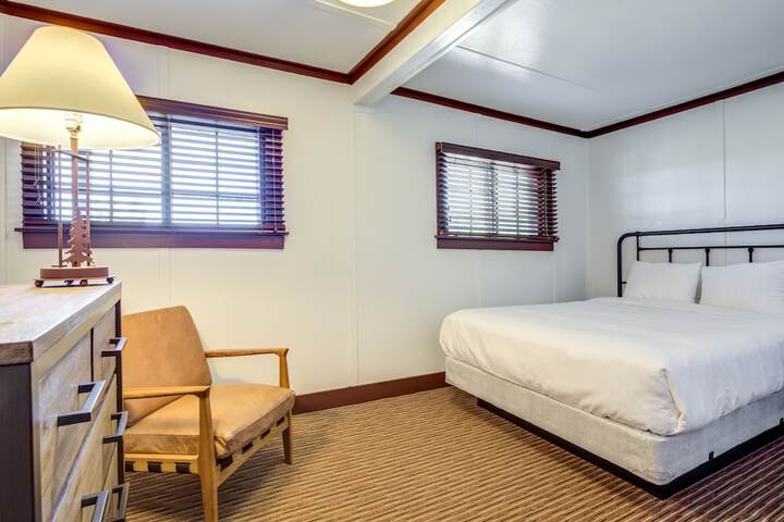 Room 35 of 116