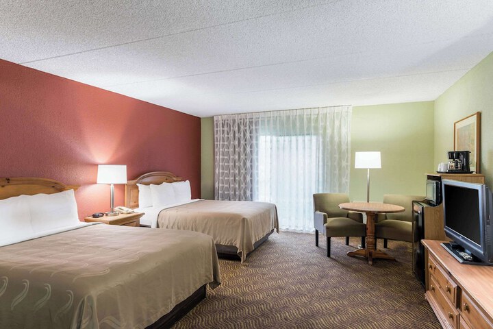 Room 16 of 48
