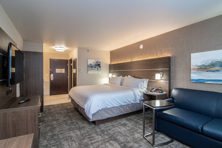 Room 38 of 56
