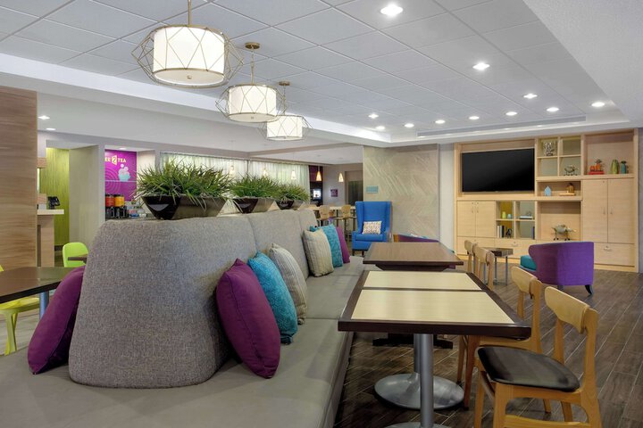 Hotel Interior 10 of 49