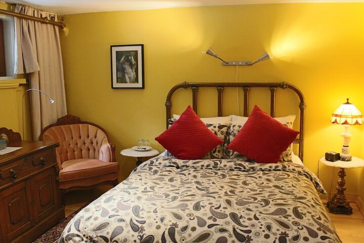 Room 20 of 39