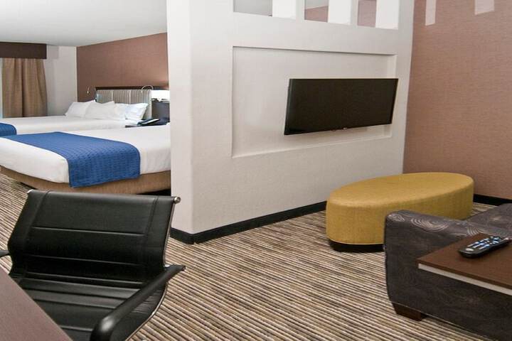 Room 25 of 57