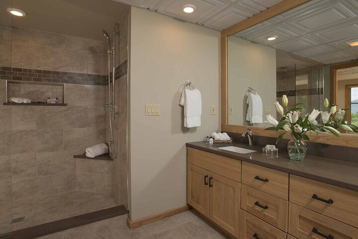 The Mountain Top Inn & Resort