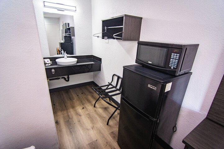 Room 21 of 52