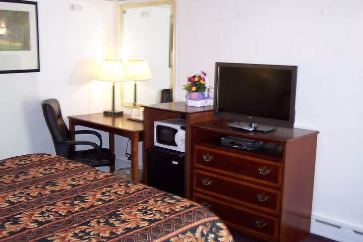 Room 15 of 18