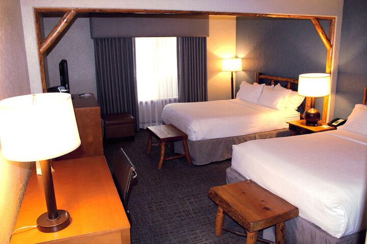 Holiday Inn Resort The Lodge at Big Bear Lake by IHG