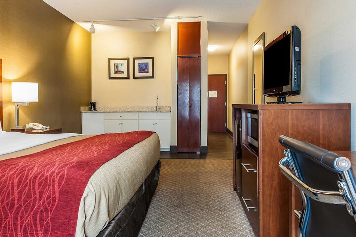 Room 26 of 64