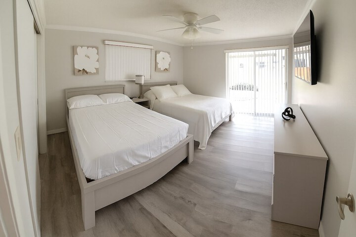 Spacious Family Retreat Port Charlotte