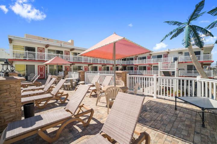Hotel 7 of 23