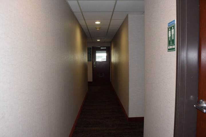 Travelodge Suites by Wyndham Newberg