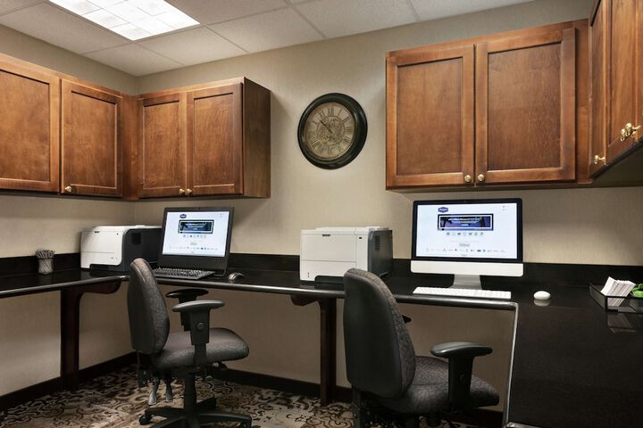 Business Center 47 of 47