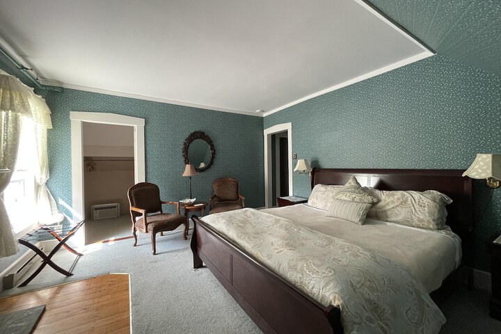 Room 41 of 53