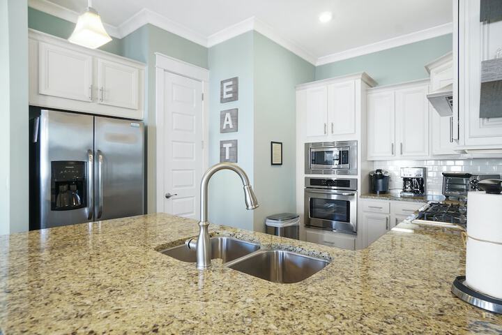 Prominence on 30A by Panhandle Getaways