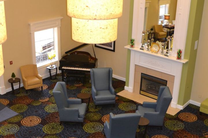 Hotel 4 of 27