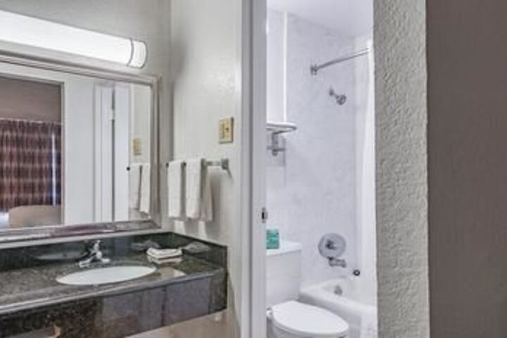 Executive Thibodaux New Orleans Hotel