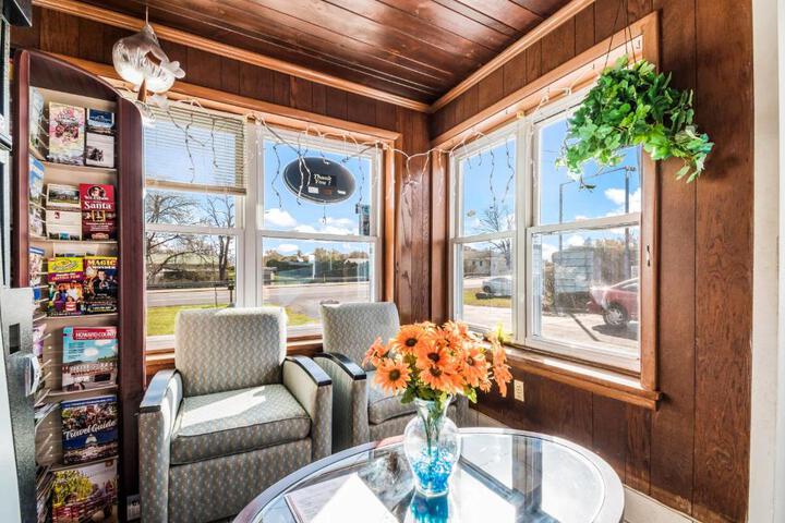 Cottage Inn - Grantville