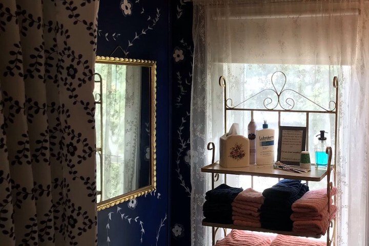 Room 45 of 79