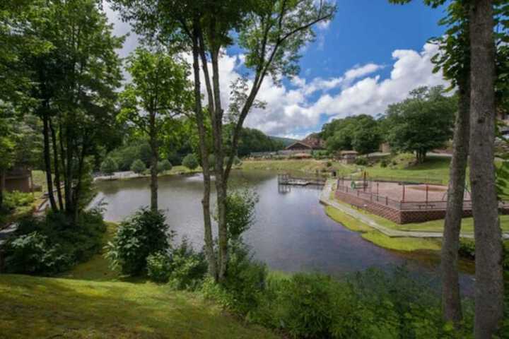 Bluegreen Vacations Blue Ridge Village an Ascend Collection Resort
