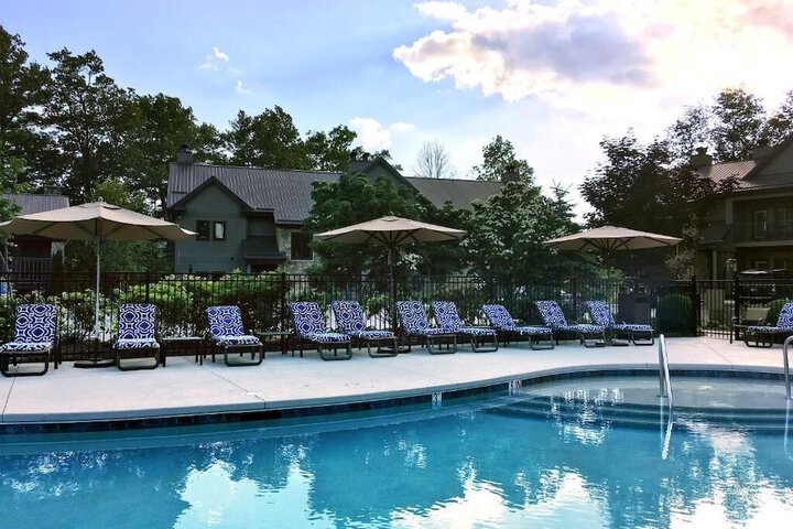 Pool 4 of 51