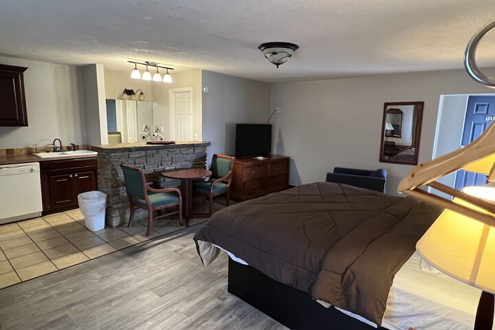 Room 10 of 44