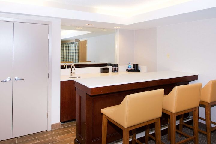 Embassy Suites by Hilton Seattle North Lynnwood