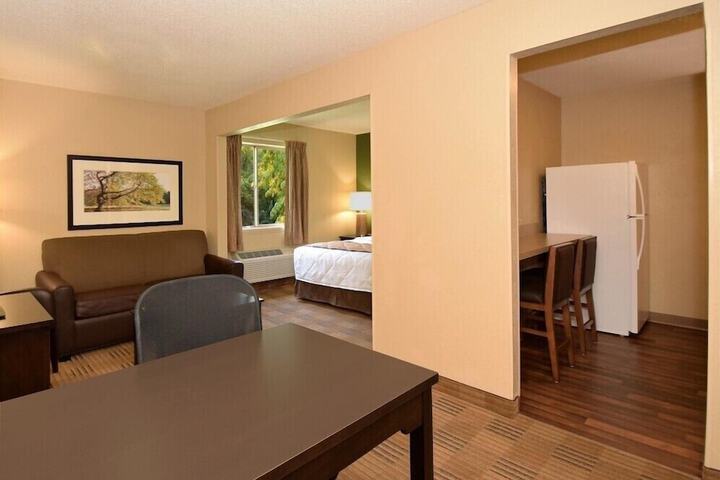 Room 31 of 61