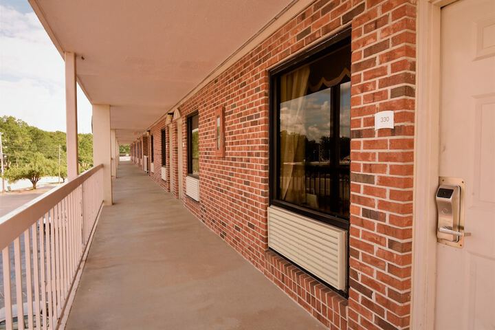 Terrace/Patio 25 of 28