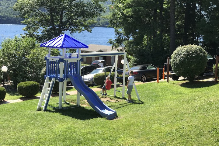 Lakefront Terrace Resort