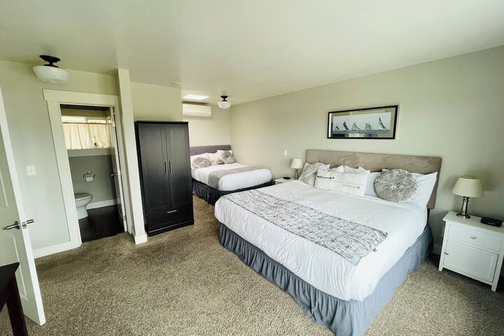Room 16 of 27