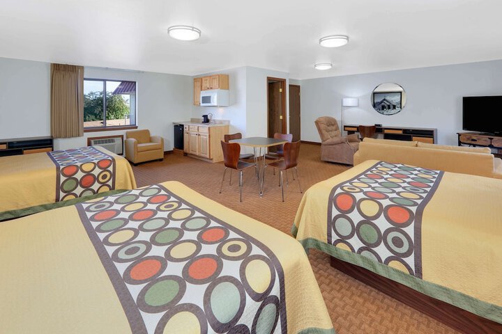 Room 26 of 41
