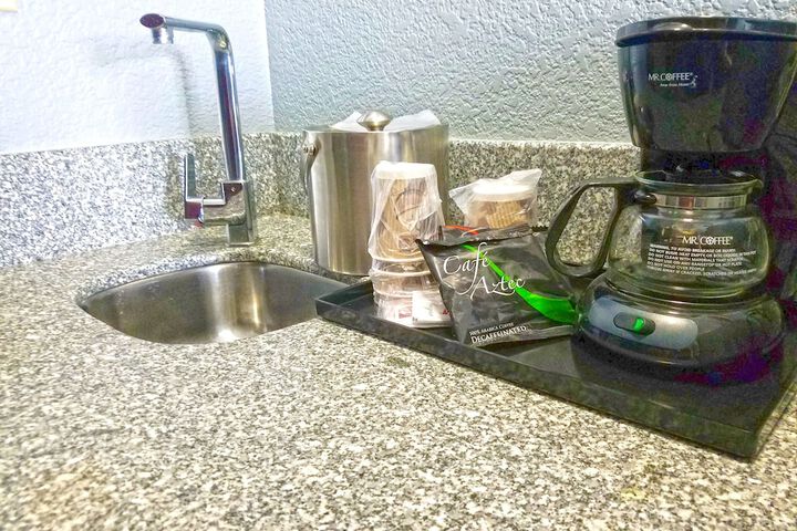 Breakfast/Coffee Service 13 of 16