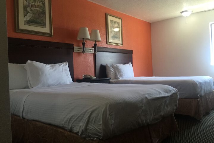 Room 22 of 34