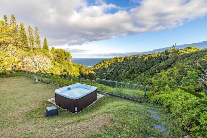 Hale Akua Garden Farm & Eco-Retreat