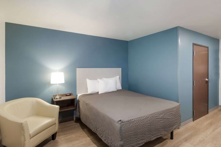 Room 16 of 26