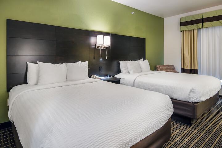 Room 21 of 38