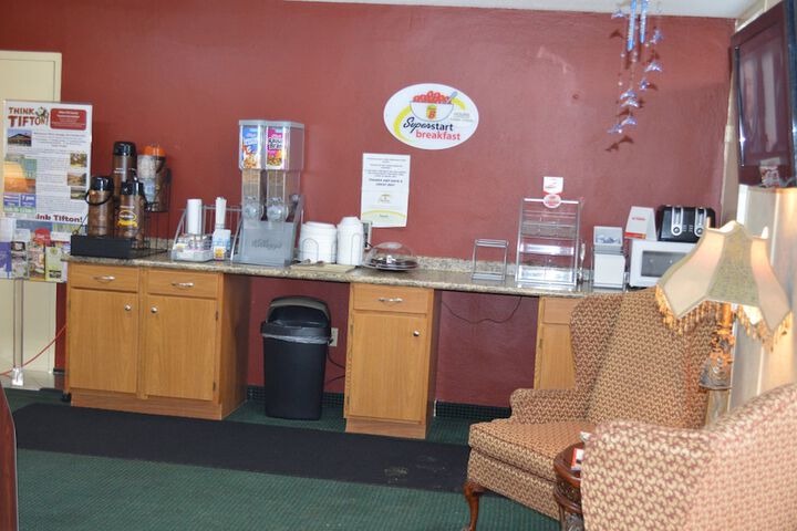 Breakfast/Coffee Service 44 of 53