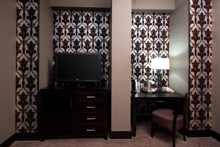 The Giacomo Niagara Falls NY an Ascend Collection Hotel