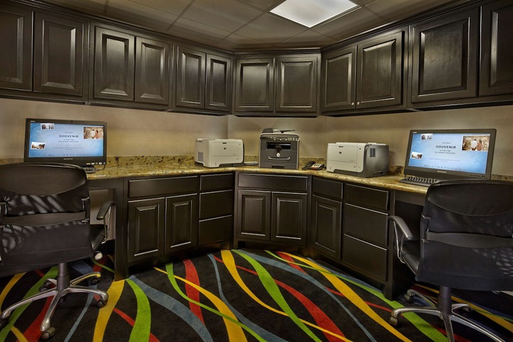 Business Center 50 of 51