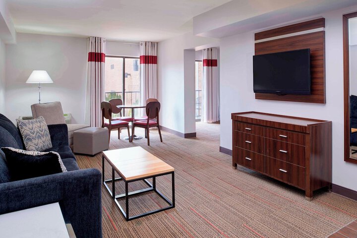 Room 14 of 30