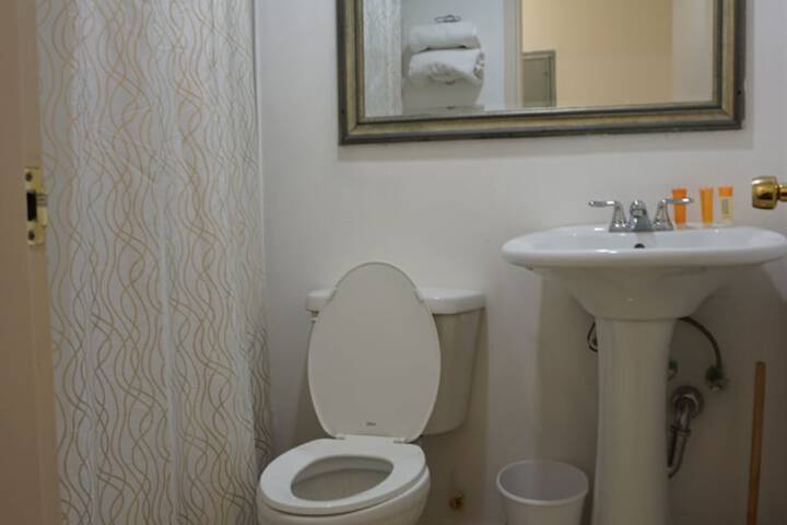 Room 21 of 21
