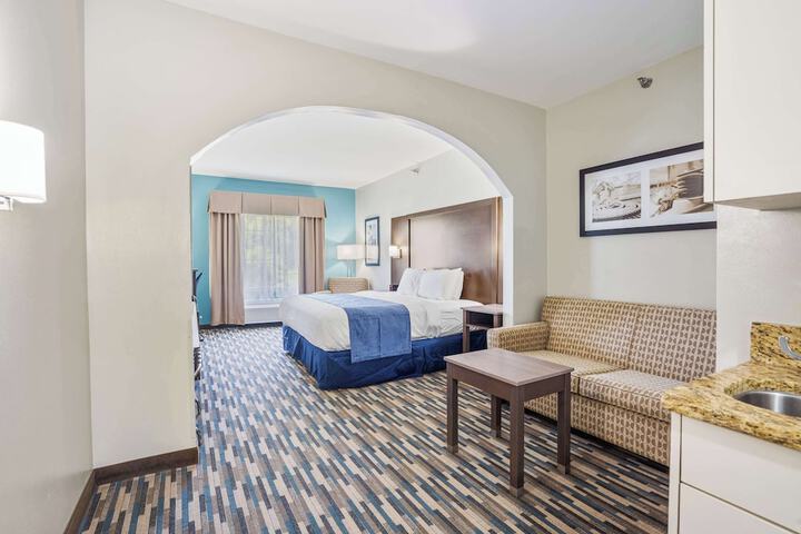 Blue Water Inn & Suites BW Signature Collection